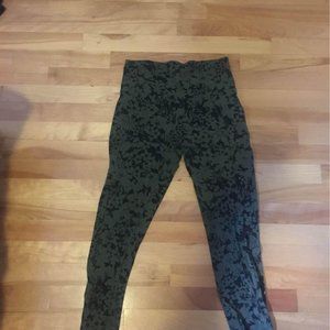 Small Lulu Lemon Leggings